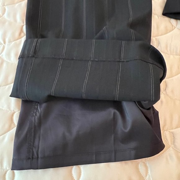 Ann Taylor Wool Slacks Size 6 - Picture 9 of 9